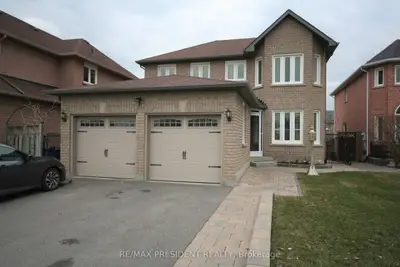 Detached in Vaughan