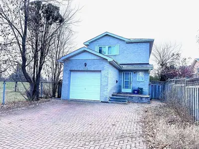 Detached in Richmond Hill