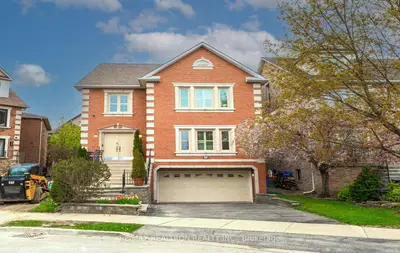 Detached in Vaughan