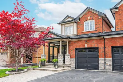 Detached in Richmond Hill