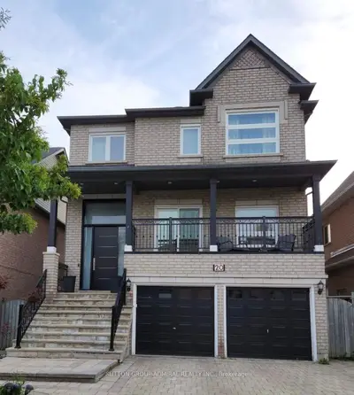 Detached in Vaughan