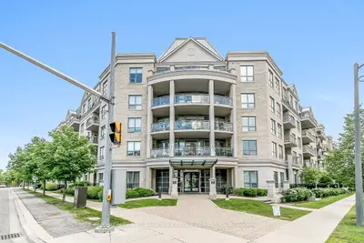 Condo Apartment in Aurora