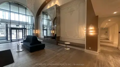 Condo Apartment in Markham