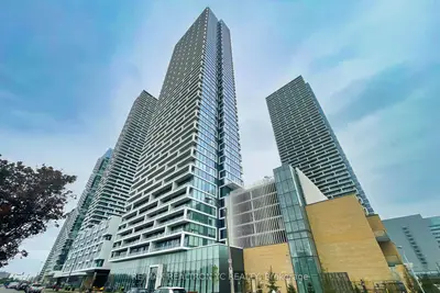 Condo Apartment in Vaughan