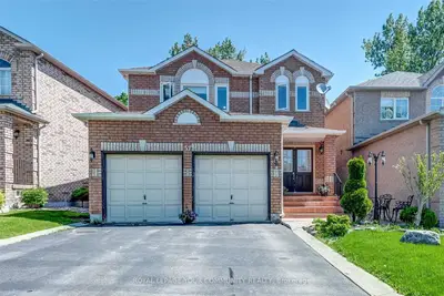 Detached in Vaughan