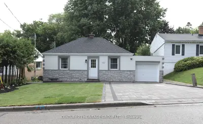 Detached in Newmarket