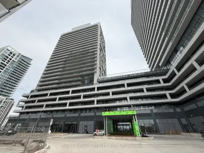 Condo Apartment in Vaughan