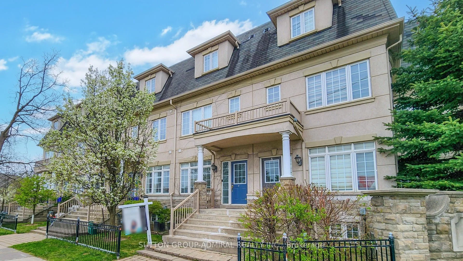 9241 Bathurst Street 5, Richmond Hill, On L4c 6c2