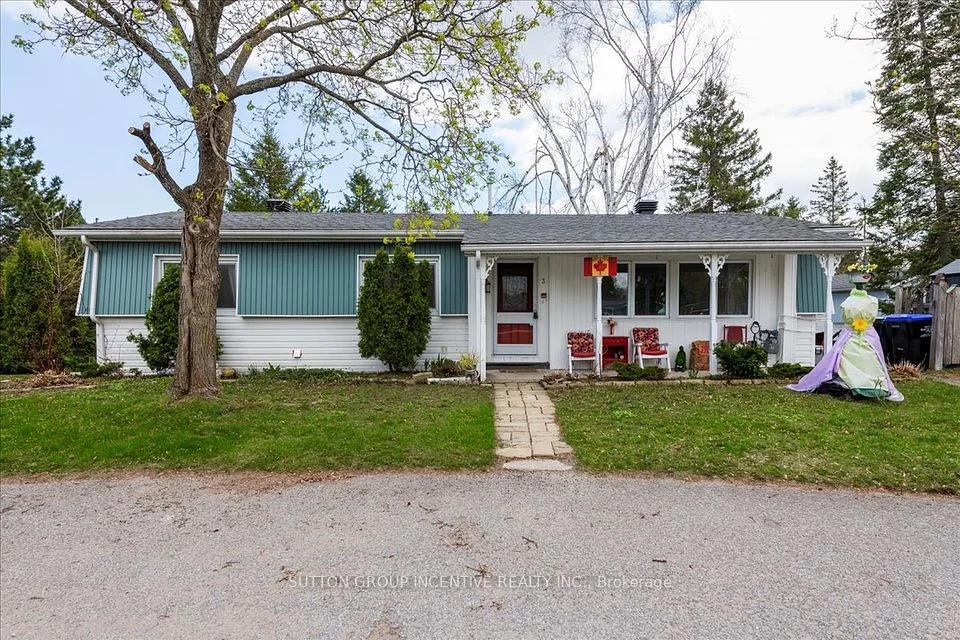 3 Yew Court, Innisfil, ON L9S 1M9