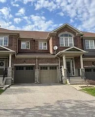 374 William Dunn Crescent, Newmarket, On L3x 3l2