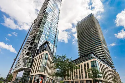 Condo Apartment in Vaughan