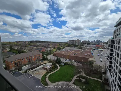 18 Harding Boulevard 1012, Richmond Hill, On L4c 0t3