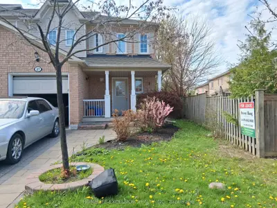 Att/Row/Townhouse in Markham