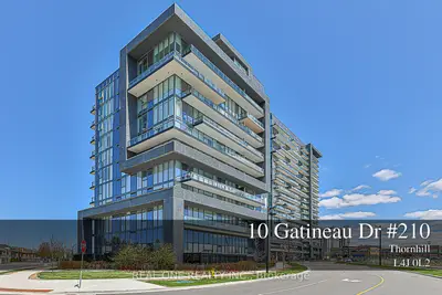 Condo Apartment in Vaughan