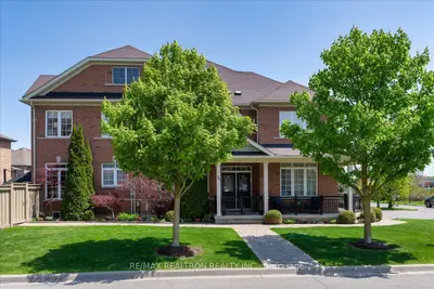Semi-Detached in Vaughan