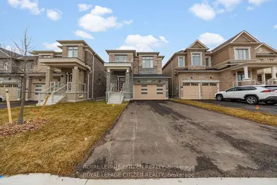 107 Fallharvest Way, Whitchurch-stouffville, On L4a 4w4