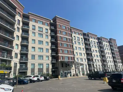 Condo Apartment in Markham