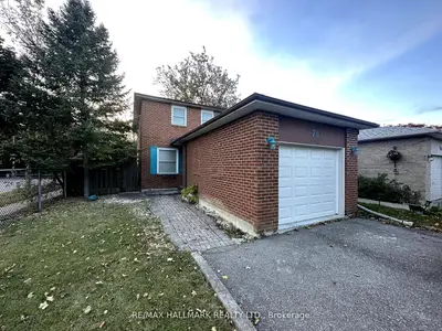 Detached in Richmond Hill