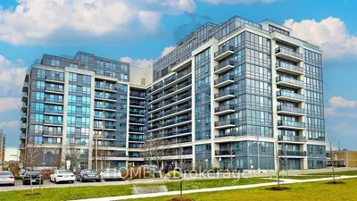 Condo Apartment in Richmond Hill
