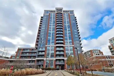 Condo Apartment in Markham