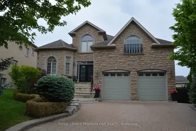 Detached in Vaughan