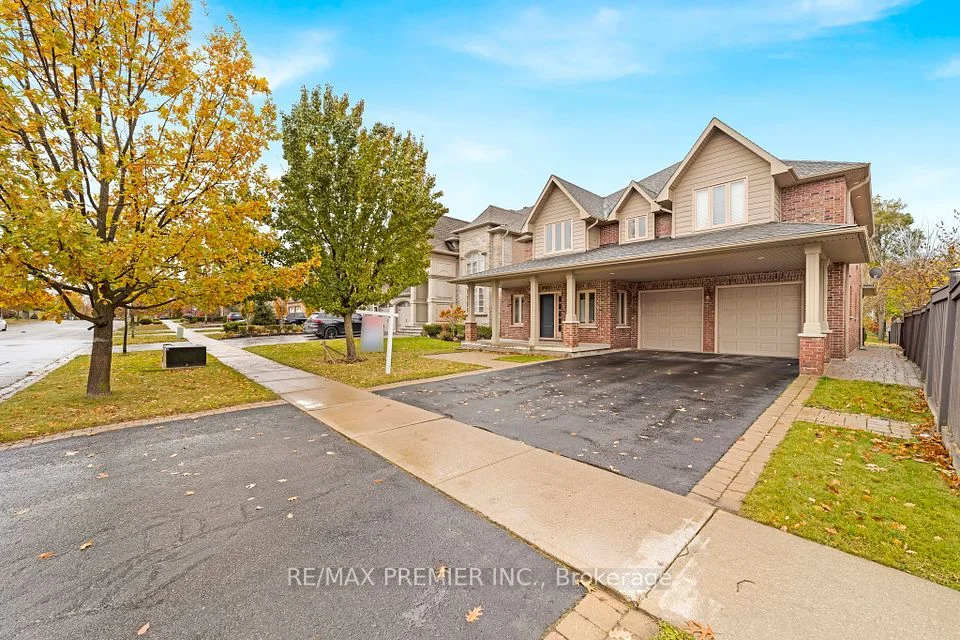 141 Regatta Avenue, Richmond Hill, ON L4E 4R2