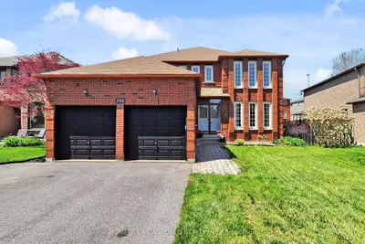 Detached in Newmarket