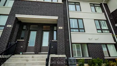 40 James Noble Lane, Richmond Hill, On L4c 5s7