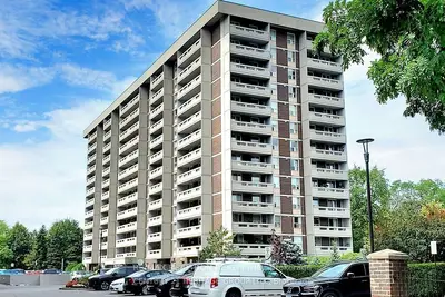 Condo Apartment in Markham