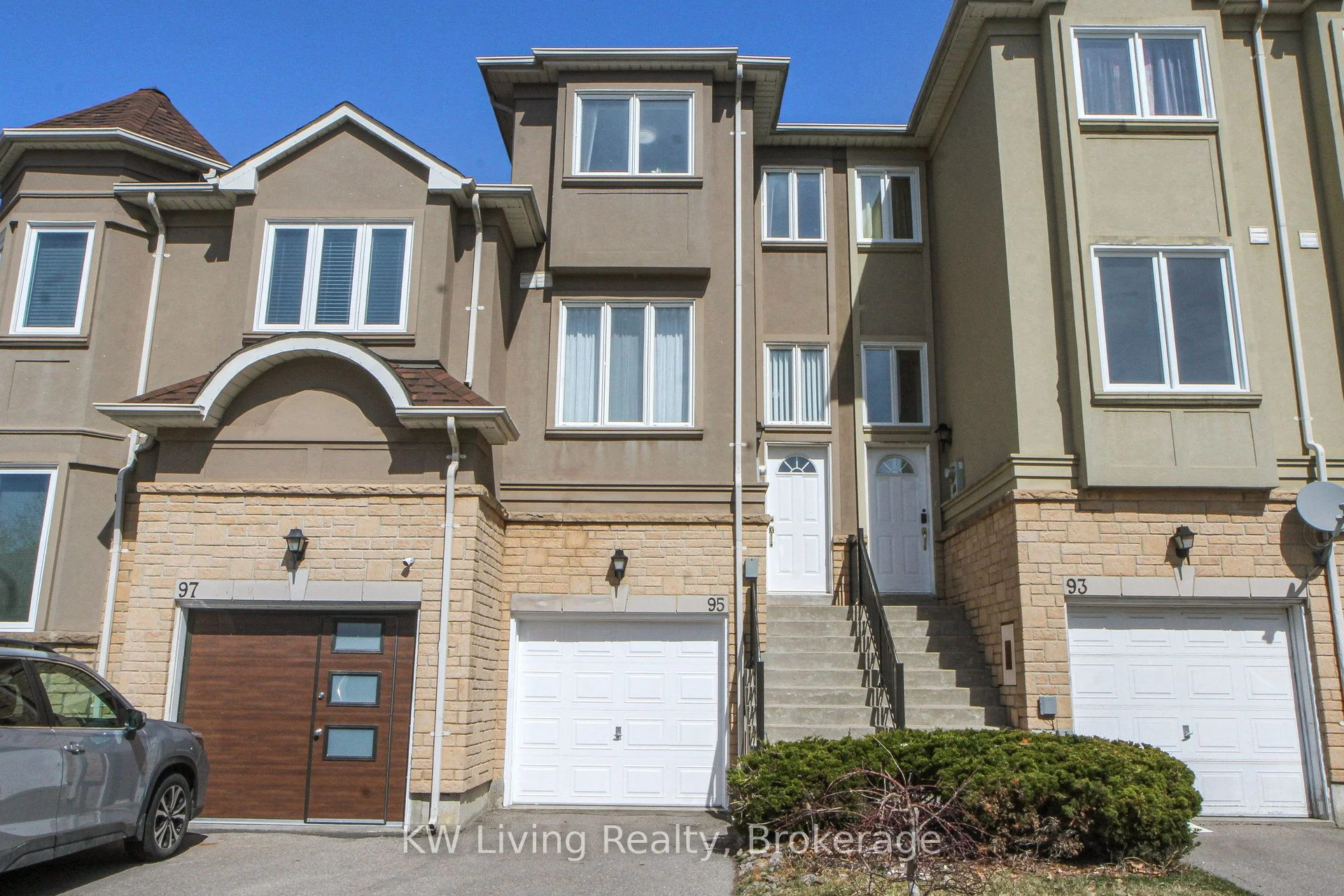 95 Beresford Drive, Richmond Hill, ON L4B 4J5