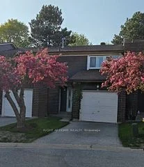 40 Castle Rock Drive 16, Richmond Hill, ON L4C 5H5