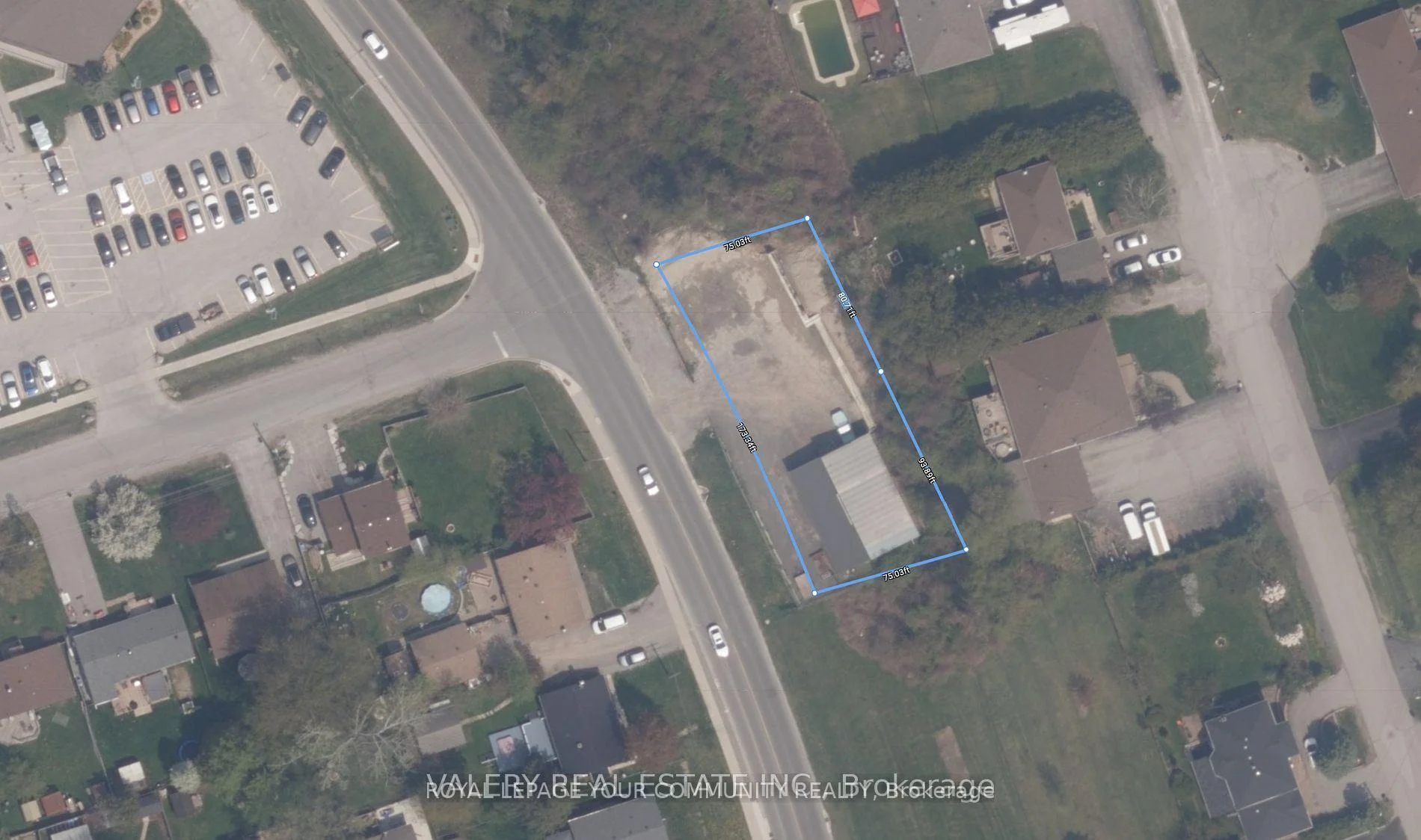 103 The Queensway S, Georgina, ON L4P 1Z6