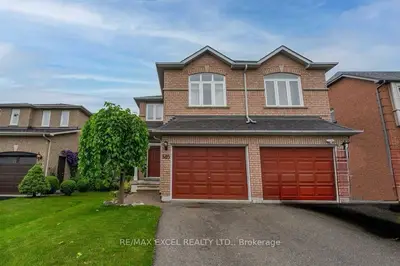 Semi-Detached in Newmarket