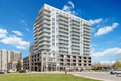 185 Deerfield Road 323, Newmarket, On L3y 0g7