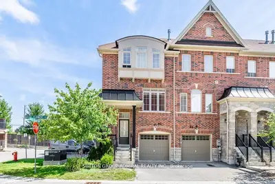 80 Mack Clement Lane, Richmond Hill, On L4s 1k7