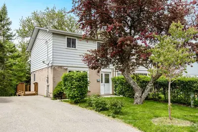 Semi-Detached in Newmarket