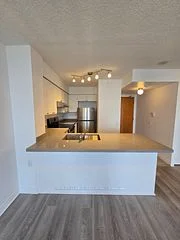 9017 Leslie Street 917, Richmond Hill, ON L4B 4R8