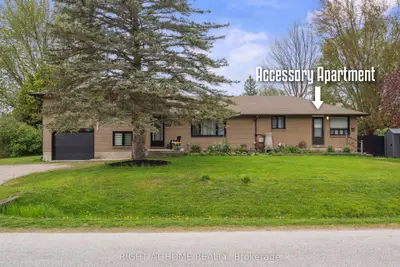 Detached in Essa
