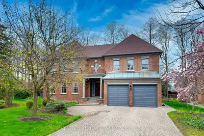 Detached in Richmond Hill