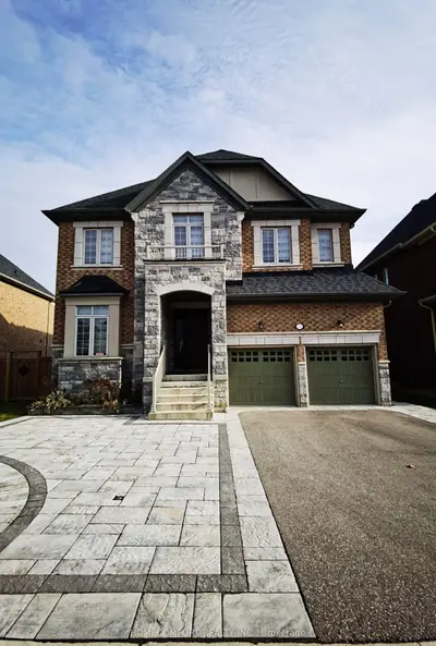 Detached in Newmarket