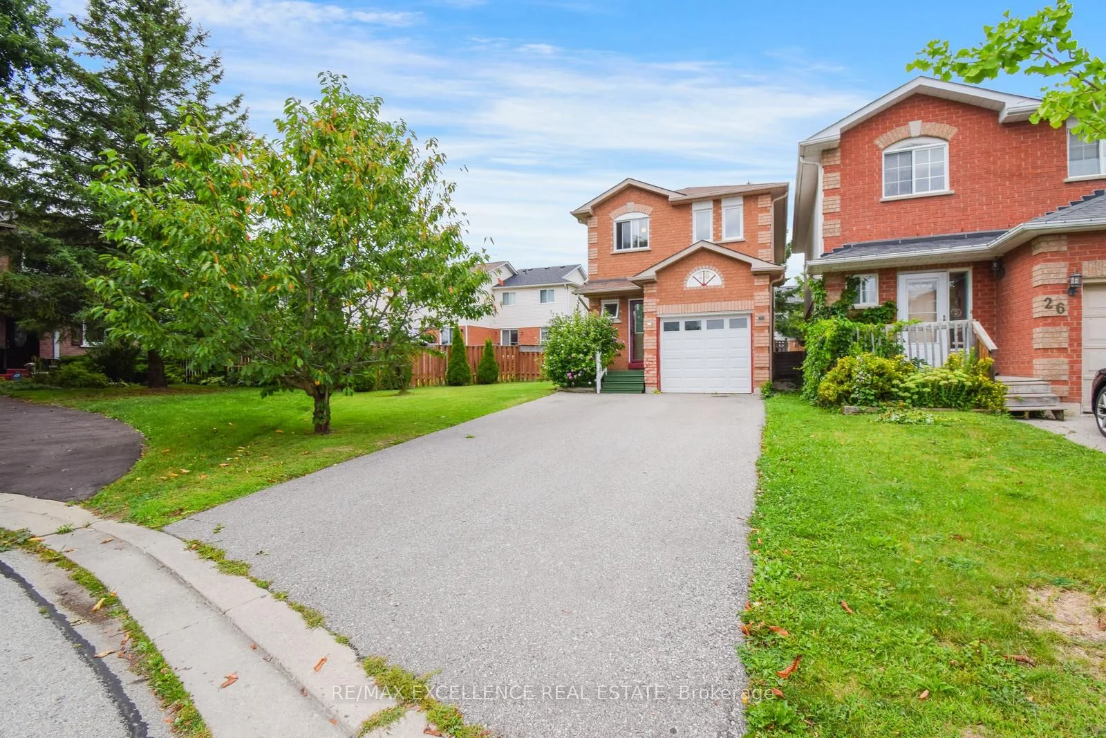 28 McKnight Crescent, New Tecumseth, ON L0G 1W0