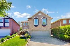 90 Park Lane Circle, Richmond Hill, On L4c 6s8