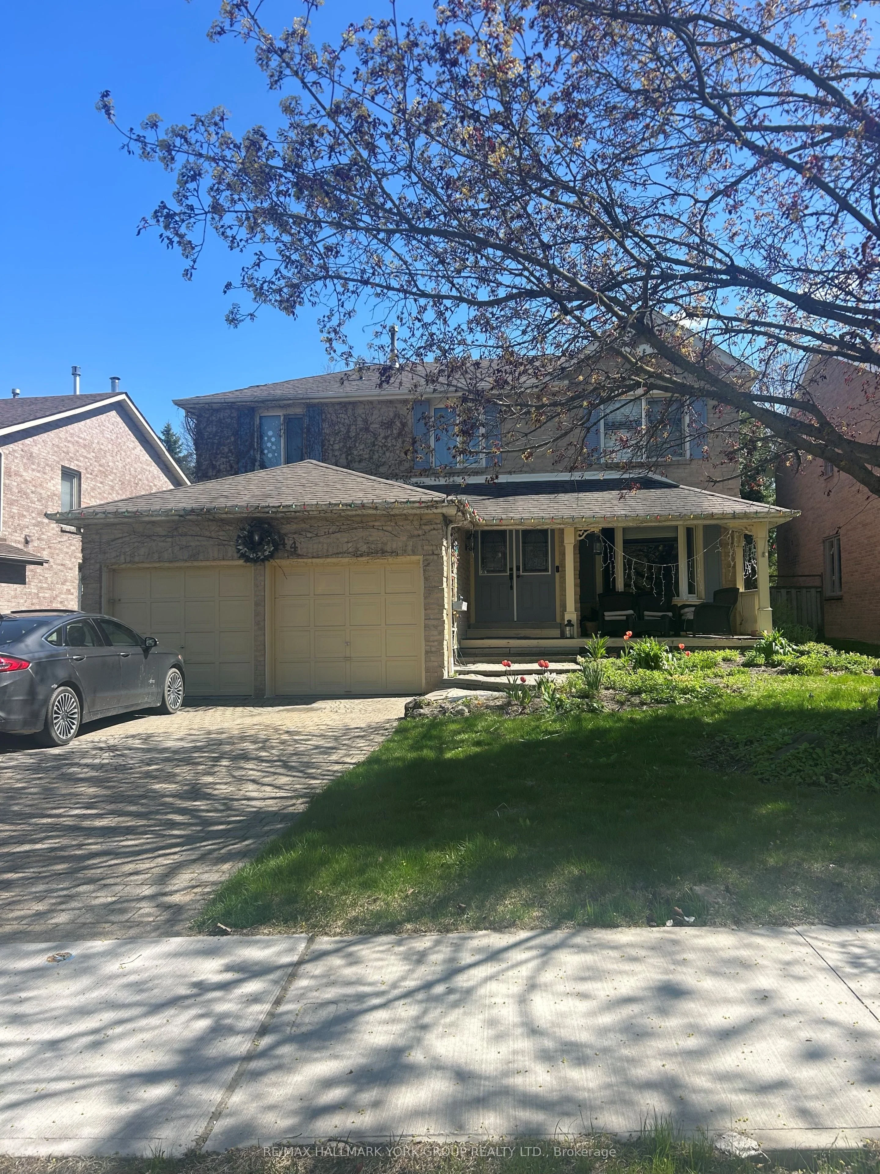 244 McCaffrey Road, Newmarket, ON L3X 1J3