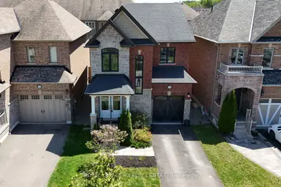 Detached in New Tecumseth