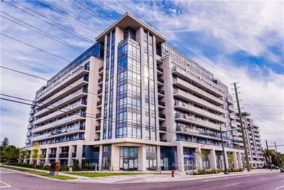 Condo Apartment in Richmond Hill
