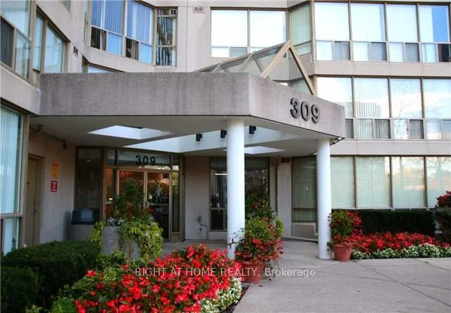 309 Major Mackenzie Drive 923, Richmond Hill, ON L4C 9V5