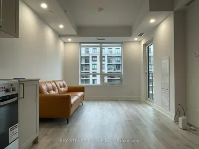 Common Element Condo in Markham