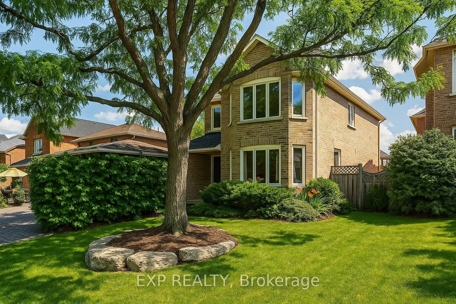 259 Glenway Circle, Newmarket, On L3y 7s8