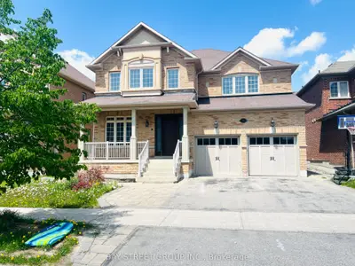 Detached in Aurora