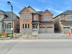 62 Bud Leggett Crescent, Georgina, ON L4P 0B7